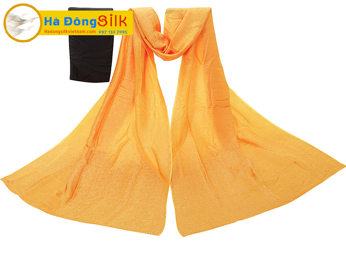 Lụa áo dài Hà Đông họa tiết hoa hồng nền vàng sậm MNV-LHD37