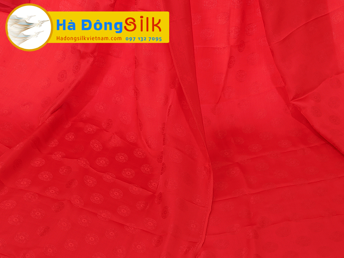 Lụa áo dài Hà Đông Hoa Đào nền đỏ thắm MNV-LHD19