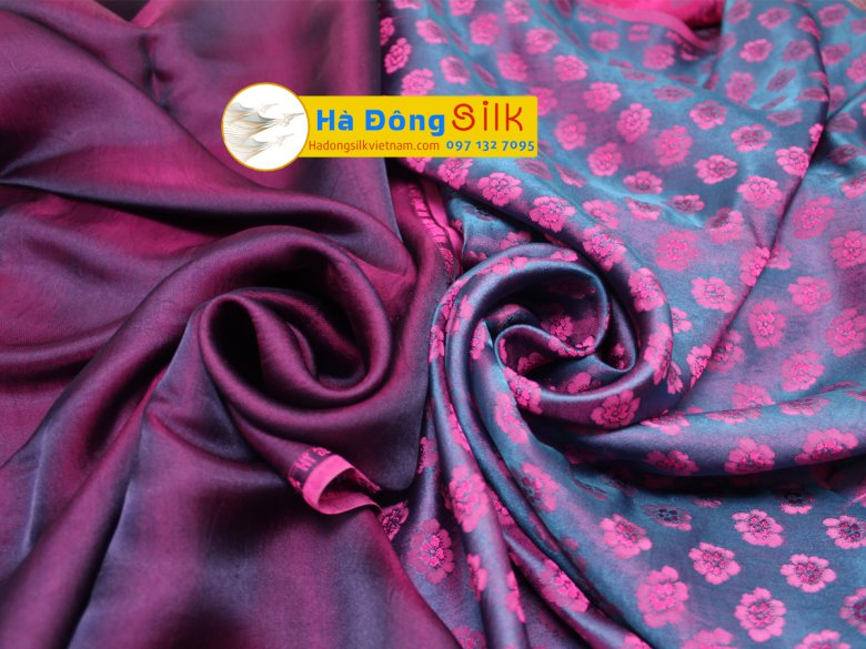 Lụa áo dài Hà Đông họa tiết hoa nhỏ nền xanh MNV-LHD41 
