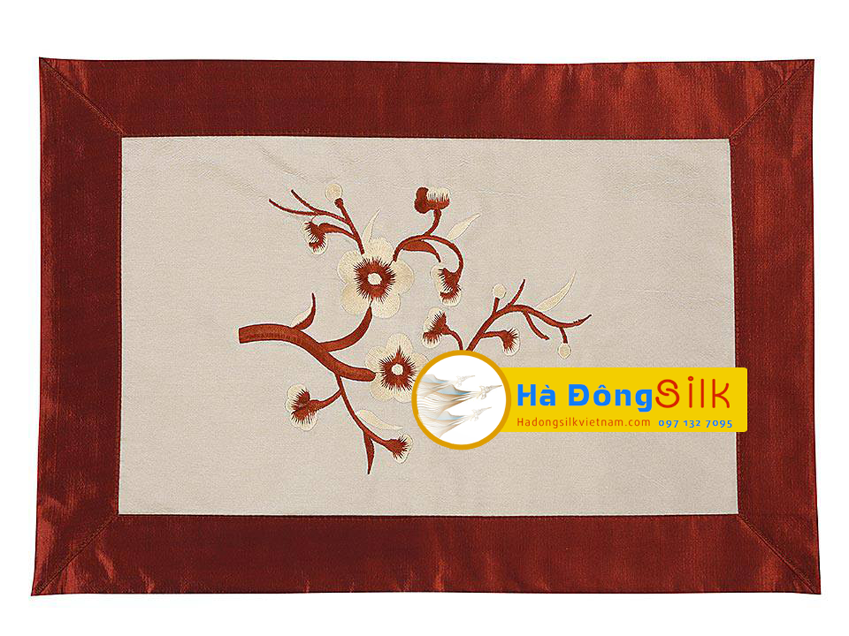 Bộ khăn lụa lót bàn ăn thêu hoa đào trắng đỏ MNV-KLTB12 (dài)