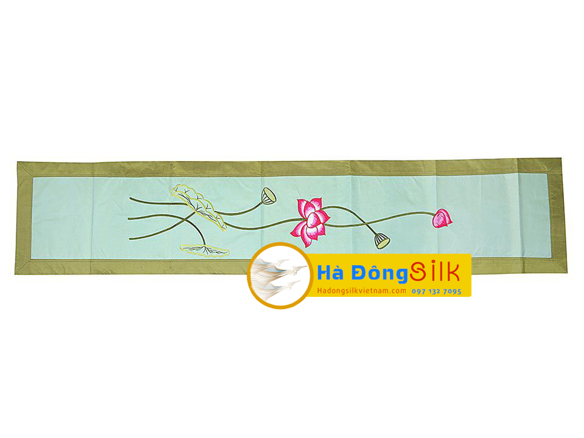 Bộ khăn lụa lót bàn ăn thêu sen xanh MNV-KLTB15 (dài)