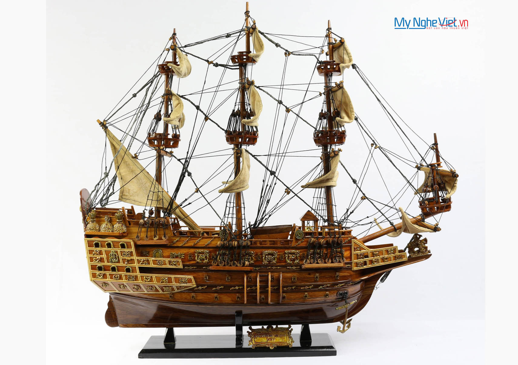 Sovereign of The Seas (thân 60cm) MNV-TB33