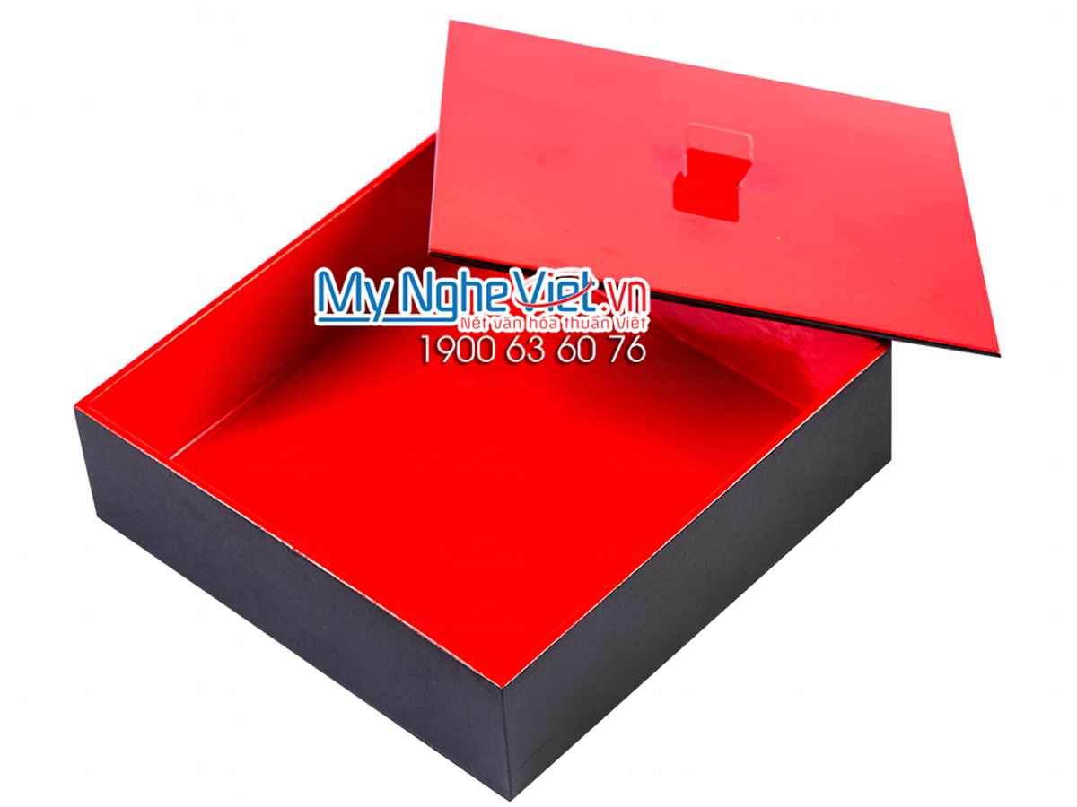 Hộp mứt vuông 4 ngăn mai vàng nền đỏ MNV-HM02-2