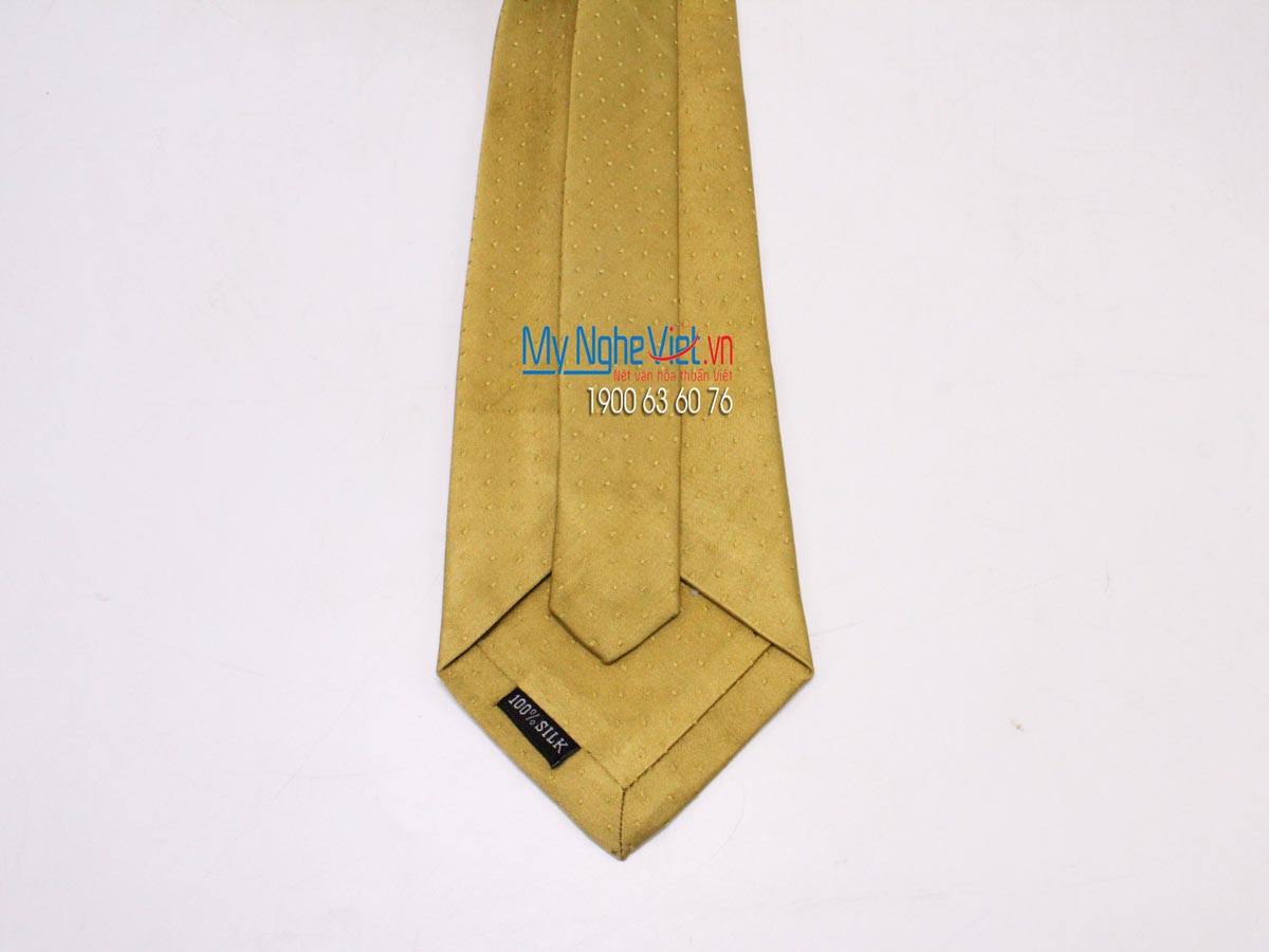 Cravat nền vàng chấm bi MNV-CRV22
