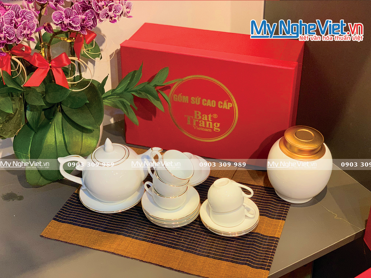 Bình trà Bát Tràng men trắng viền chỉ vàng kim + Hũ trà 200g BBT-VBT12/2