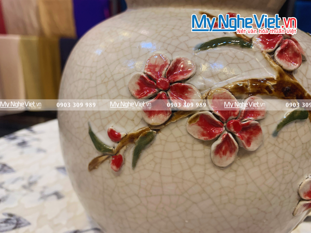 Lọ hoa dáng tròn men rạn đắp hoa đào nổi MNV-HBT1223/14