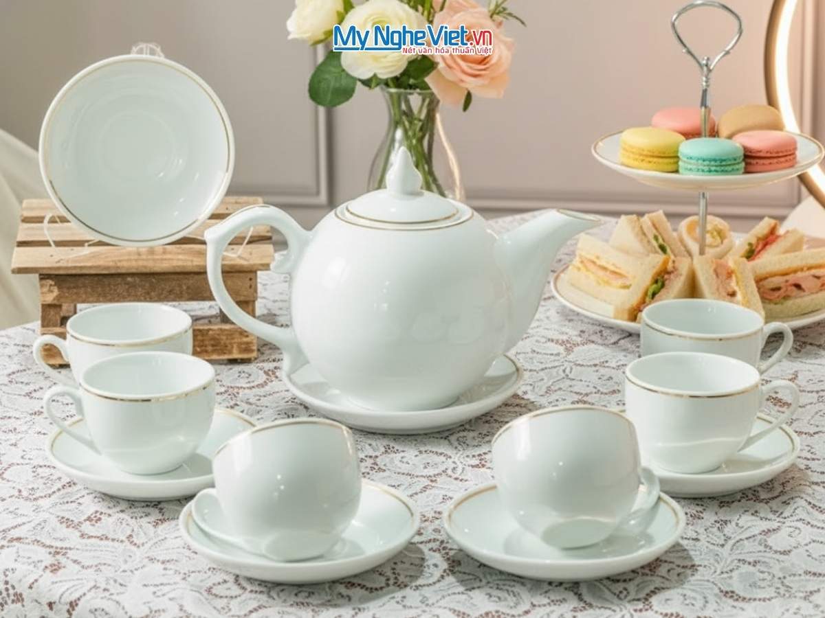 Bộ Bình Trà Mẫu Đơn Men Trắng Chỉ Vàng Kim BT001-7.2