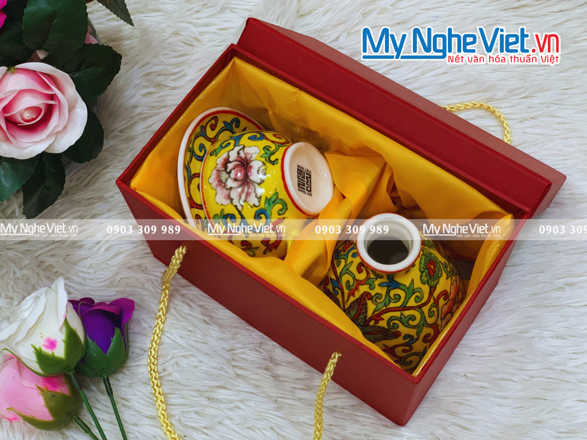 Combo quà tặng lọ hoa mini + bộ ly cappucino vẽ tay vàng+ hộp xilot MNV-HBT1223-2/3