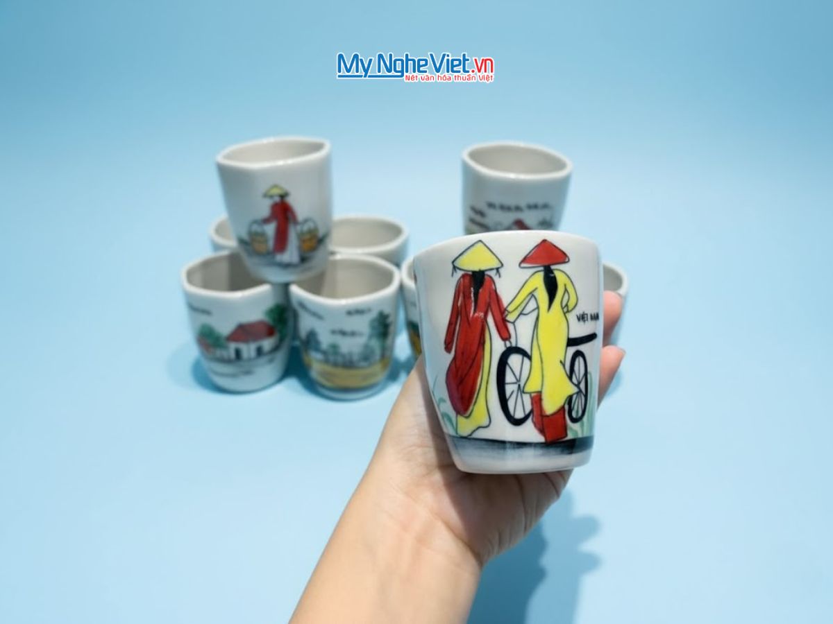Ly sứ méo to vẽ cô gái LSH05