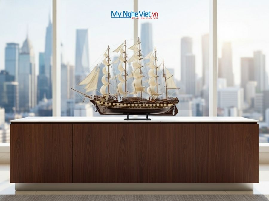 Mô Hình Thuyền Buồm France II Gỗ Muồng Đen Thân 1m2 MNV-TB18
