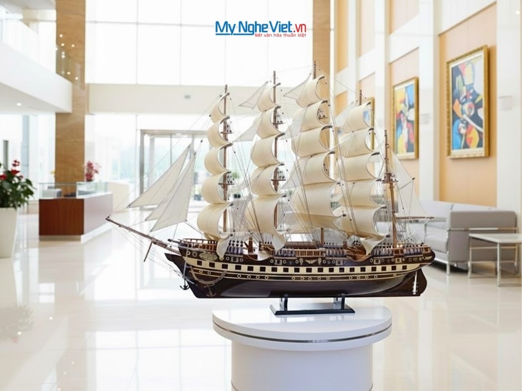 Mô Hình Thuyền Buồm France II Gỗ Muồng Đen Thân 1m2 MNV-TB18