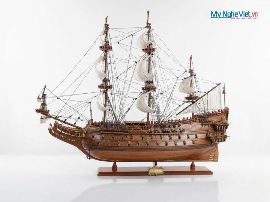 Mô hình thuyền chiến cổ