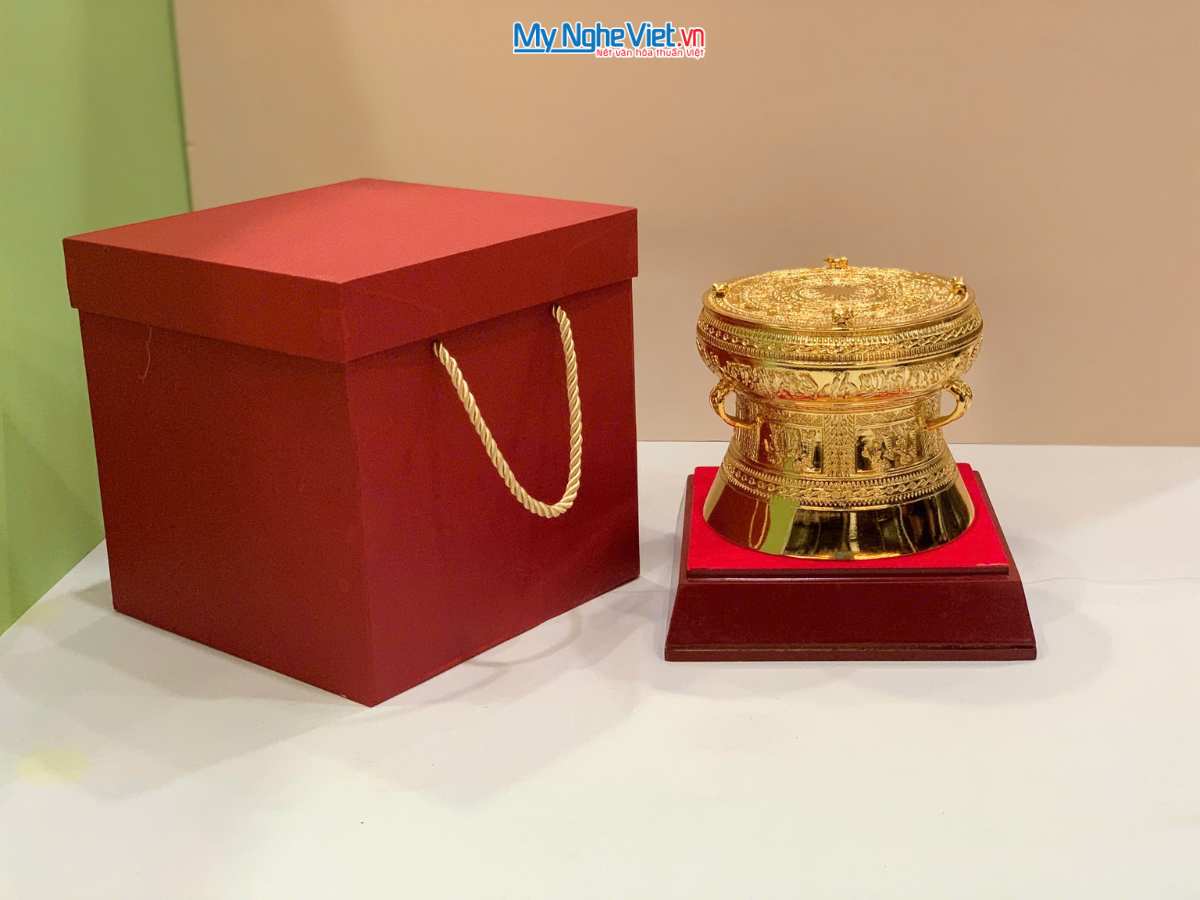 Trống đồng mạ vàng 24K D12cm - đúc mạ vàng DD28-12D