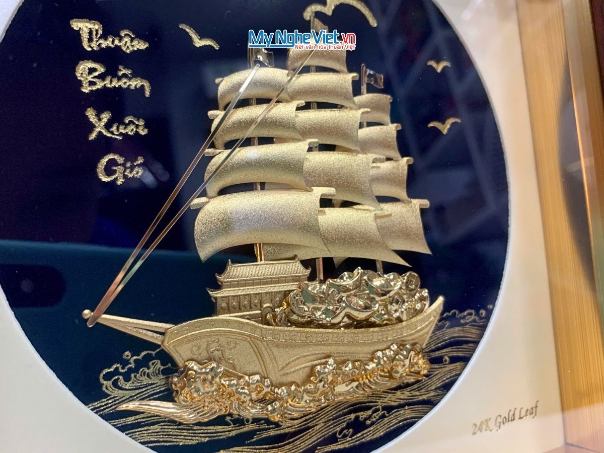 Tranh thuyền buồm dát vàng 24k nền đen để bàn và Hộp xilot đỏ - MNVHD04.3.1