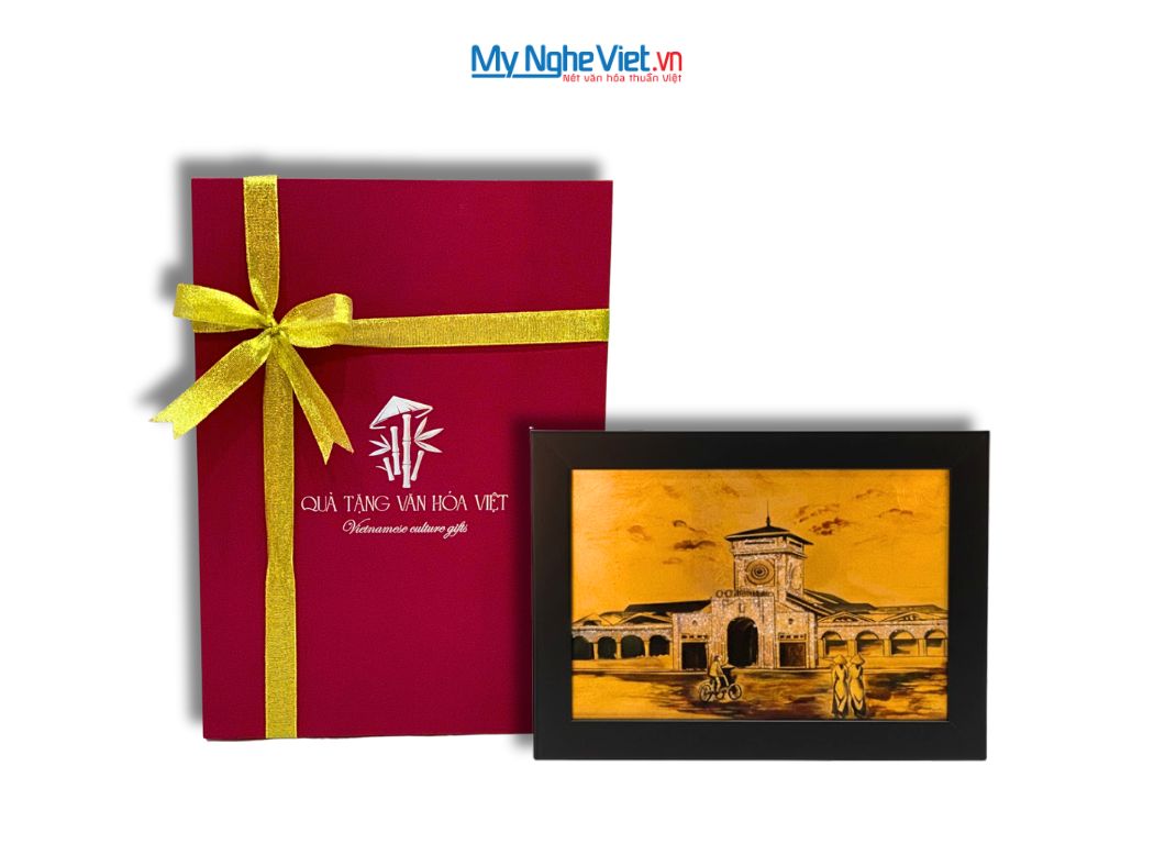 Tranh Sơn Mài Chợ Bến Thành Dát Vàng 25x35cm tsm2535