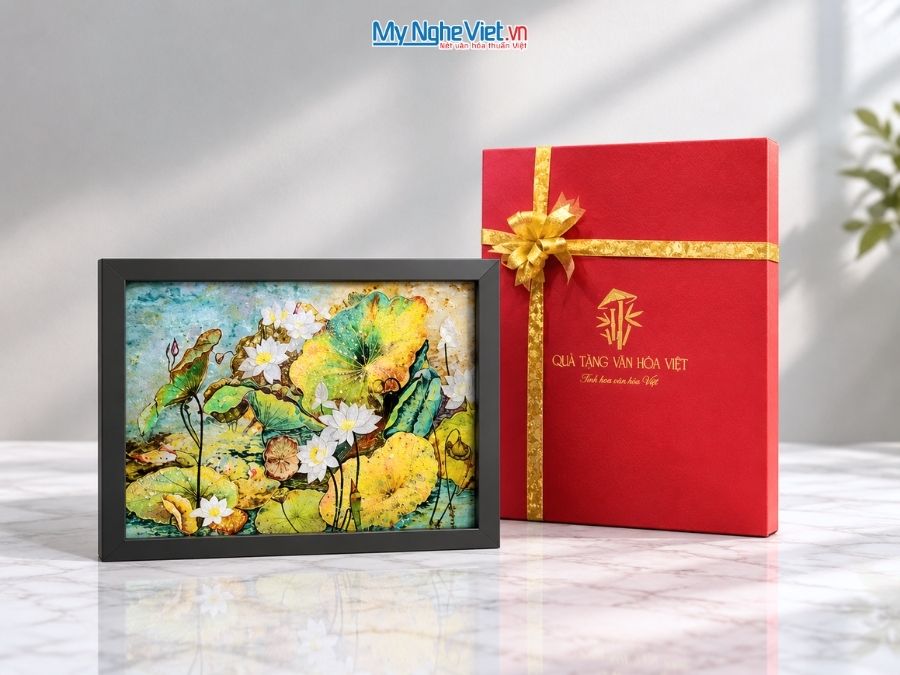 Tranh Sơn Mài Hoa Sen Dát Bạc 35x45cm TBL34/17K3-7