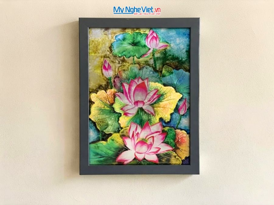 Tranh Sơn Mài Hoa Sen Dát Bạc Nền Xanh 35x45cm TSM3545-1.14