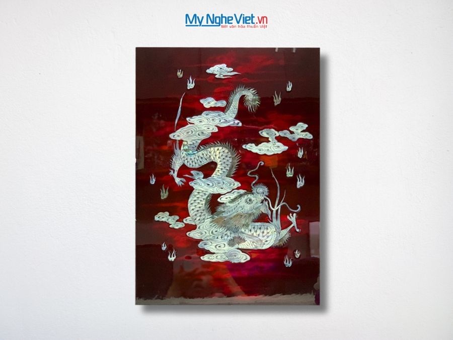 Tranh Sơn Mài Long Vân Hội Tụ Cẩn Ốc Chìm Nền Ấm 40x60cm TSMTBL461