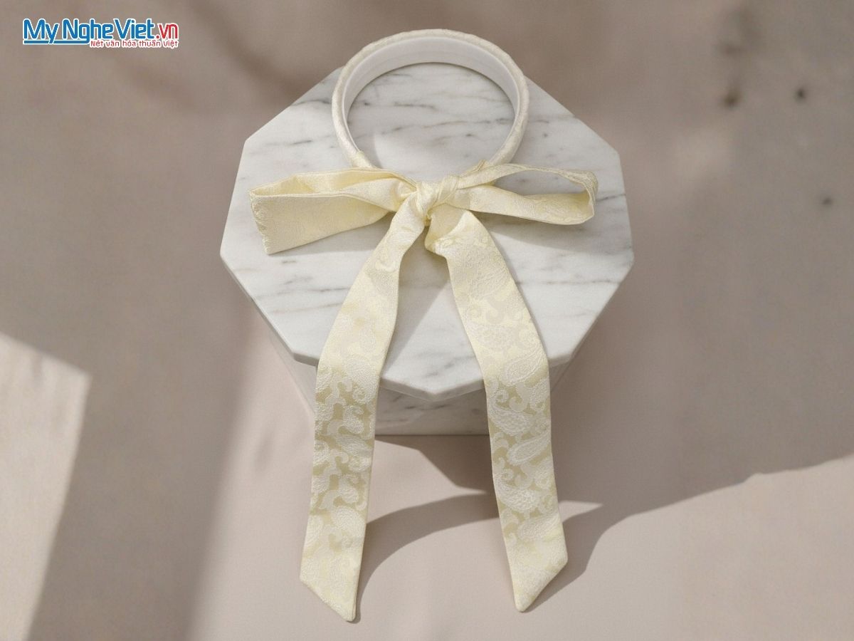 Băng Đô Lụa Cài Tóc Họa Tiết Đuôi Công MNVBL03/3