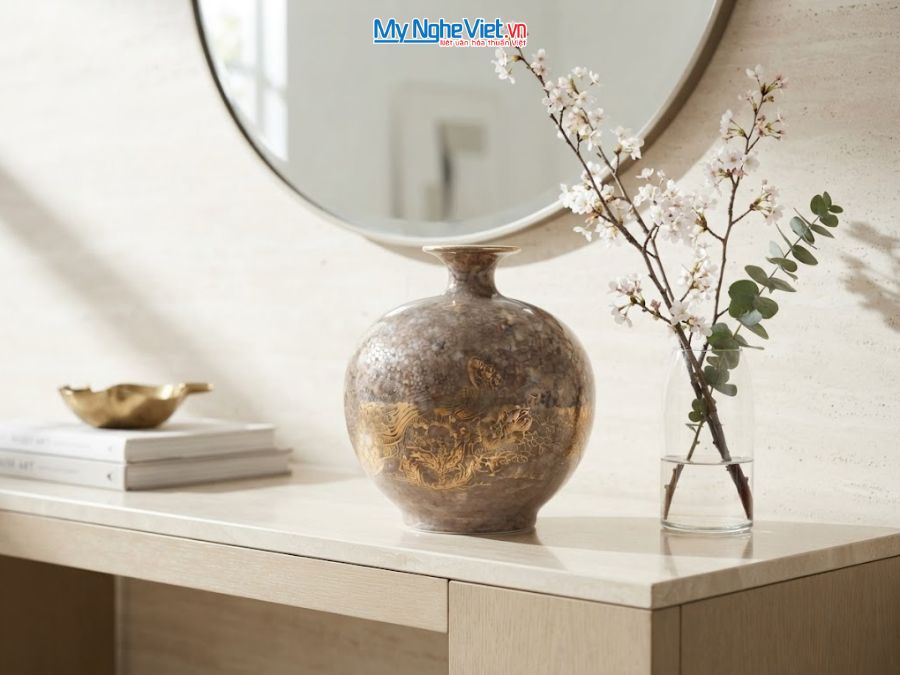 Bình Hút Tài Lộc Chim Công Hoa Sen Men Vân Đá Nâu H22cm MNV-VBT22/8