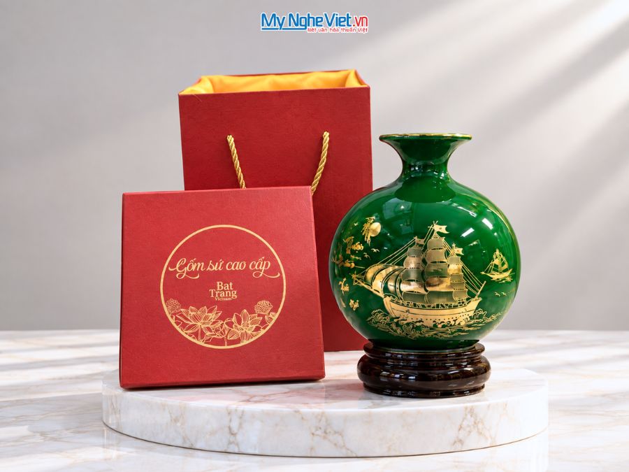 Bình Hút Tài Lộc Thuận Buồm Xuôi Gió Nền Xanh H22cm MNV-HBT22/7.9