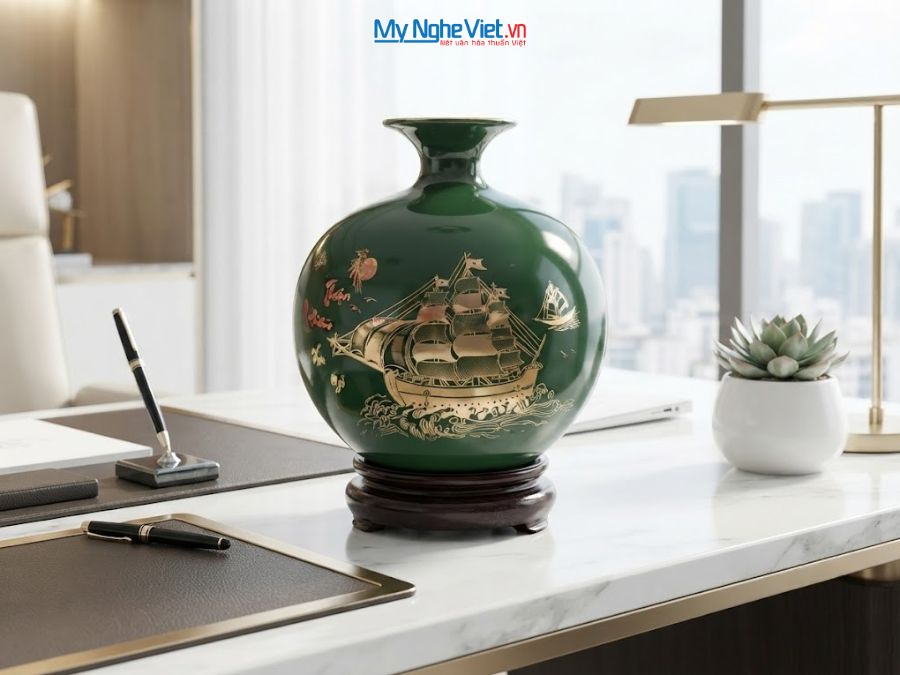 Bình Hút Tài Lộc Thuận Buồm Xuôi Gió Nền Xanh H22cm MNV-HBT22/7.9