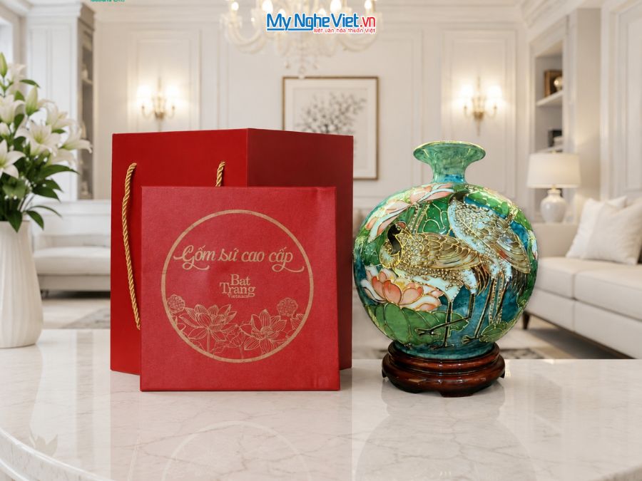 Bình Hút Tài Lộc Họa Tiết Sen Hạc Cao Cấp Đắp Nổi H30cm MNV-VBT30-1