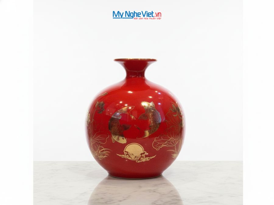 Bình Hút Tài Lộc Vẽ Nhị Cảnh Cá Sen - Vạn Sự Như Ý Nền Đỏ H18cm MNV-HBT18/3.6