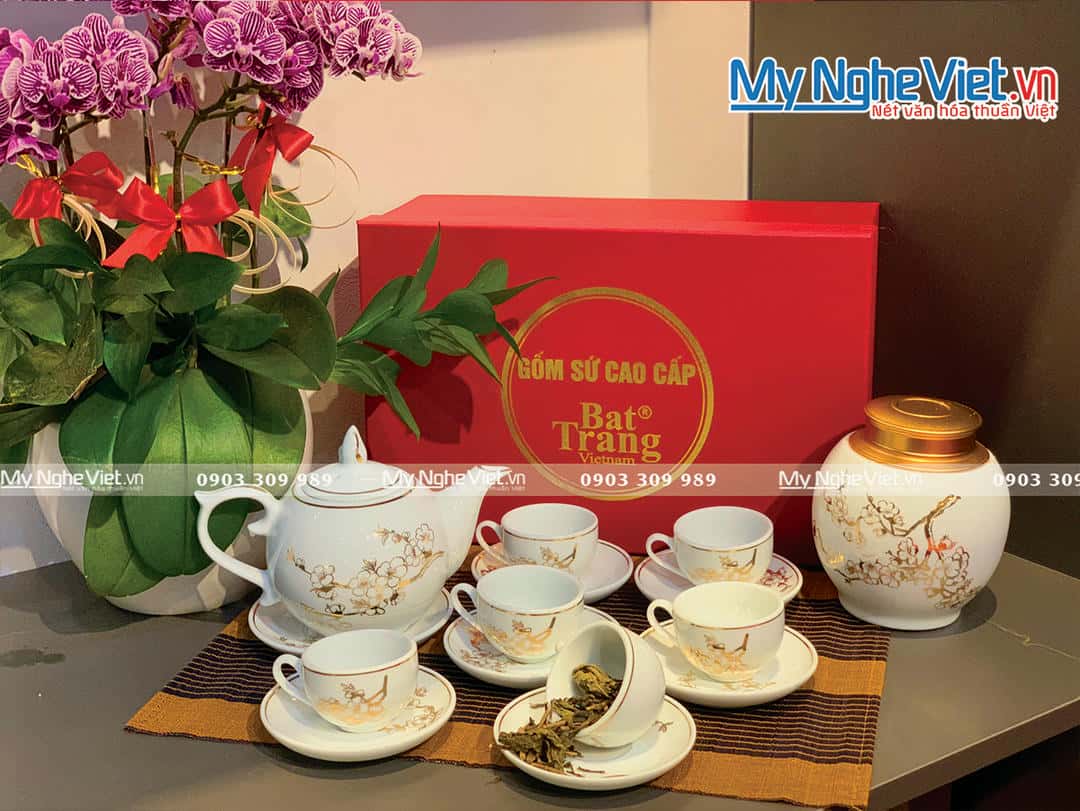 Bình trà Bát Tràng đào vàng viền chỉ vàng kim + Hũ trà 200g BBT-VBT12/1