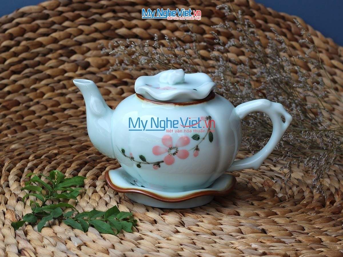 Bộ Bình Trà Men Trắng Dáng Ếch Vẽ Hoa Đào MNV-TS450/1