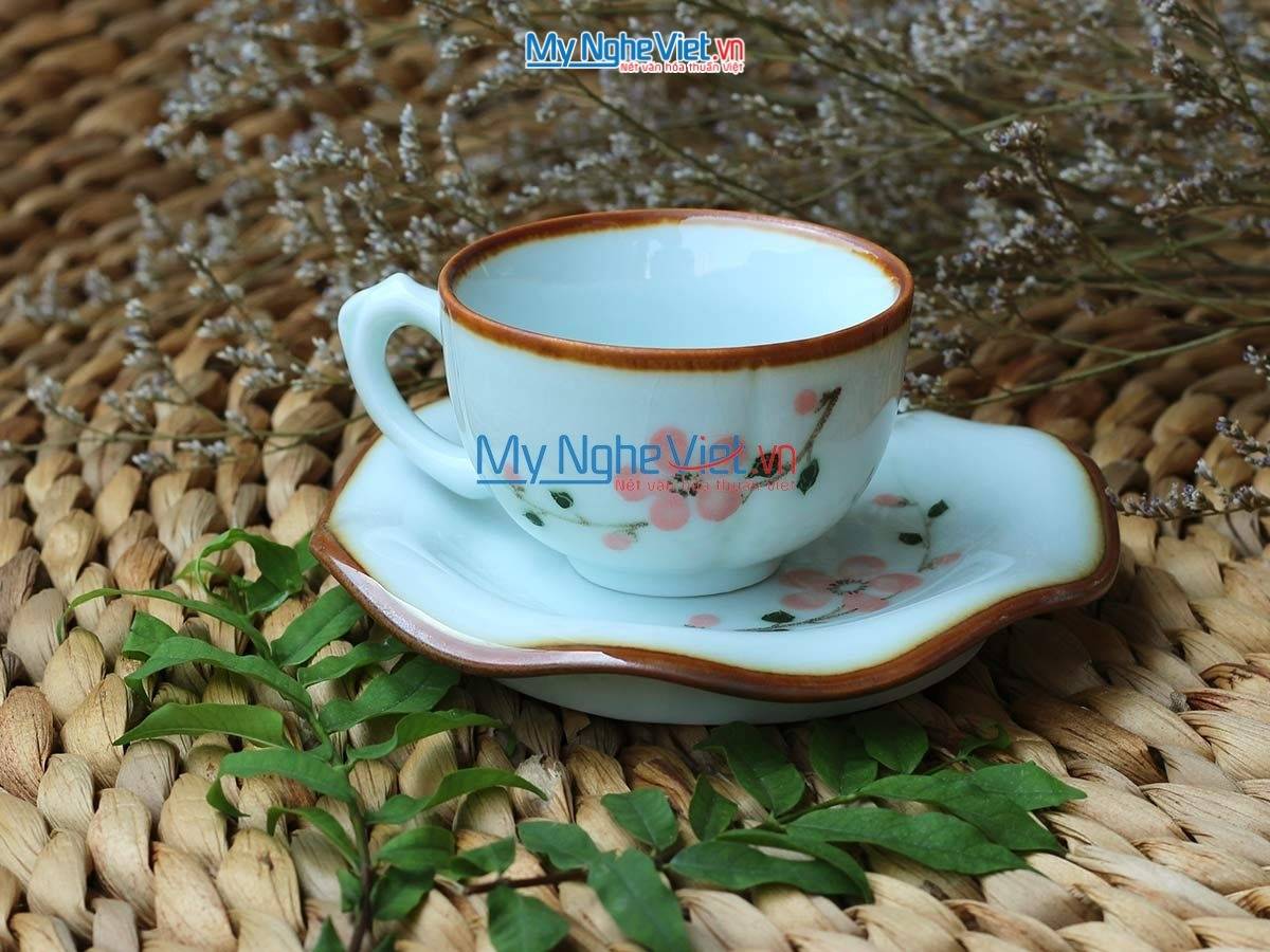 Bộ Bình Trà Men Trắng Dáng Ếch Vẽ Hoa Đào MNV-TS450/1