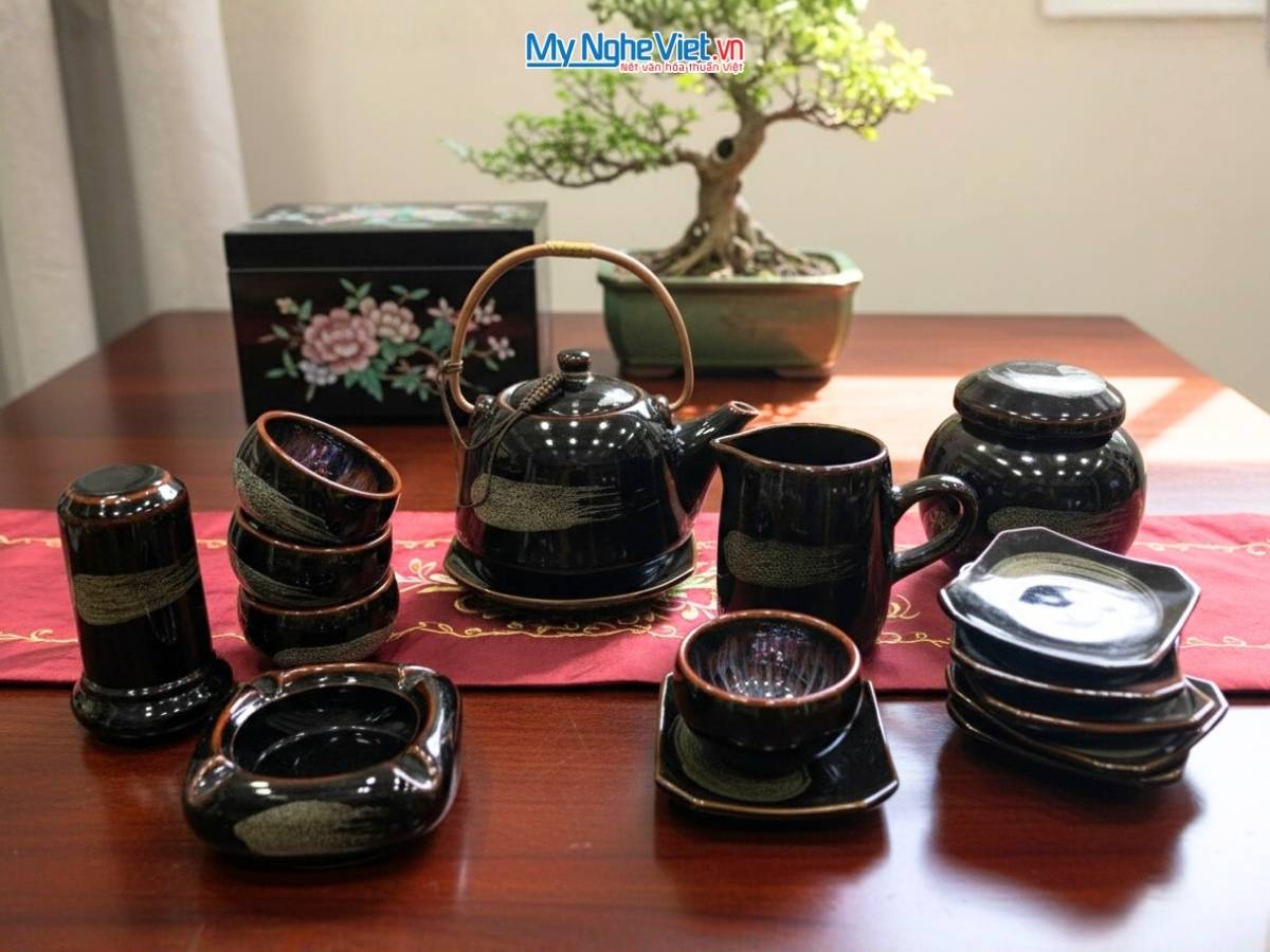 Bình Trà Men Hỏa Biến Quệt Trắng + Phụ Kiện MNV-PKTS583-3