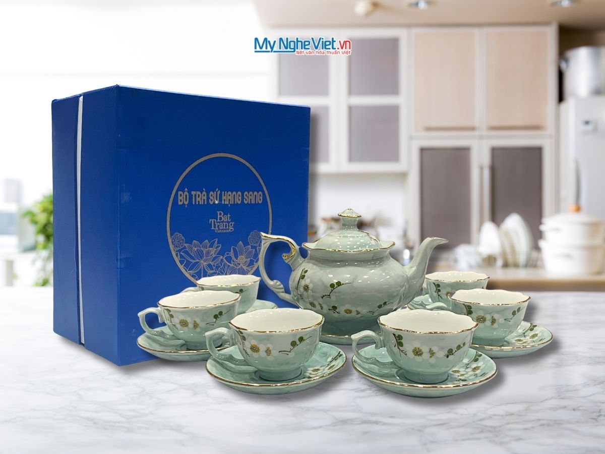 Bộ Bình Trà Dáng Queen Vẽ Hoa Cao Cấp 900ml MNV-BTV15.1