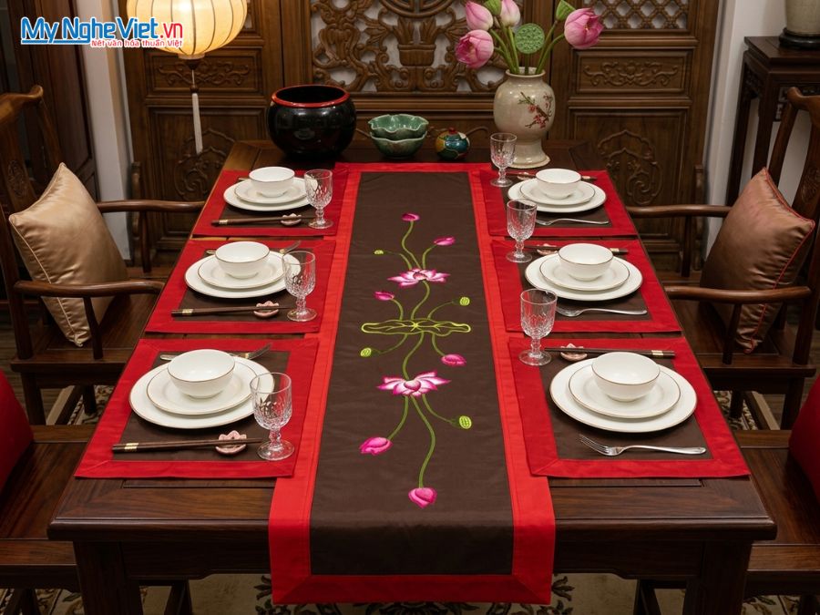 Khăn Trải Bàn Thêu Hoa Sen Màu Nâu Đỏ MNV-KLTB11.8