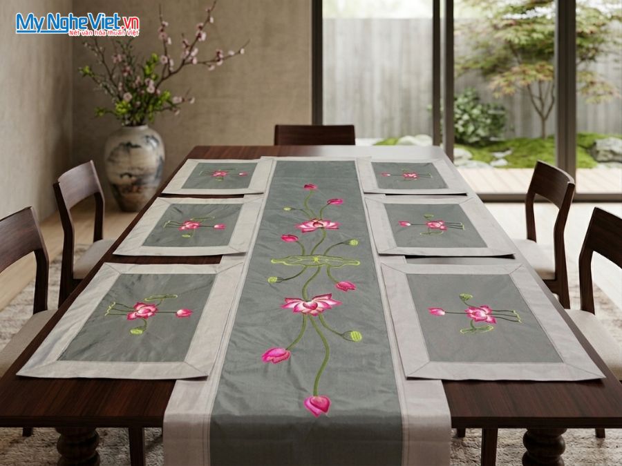 Khăn Trải Bàn Thêu Hoa Sen Màu Xám MNV-KLTB11.5
