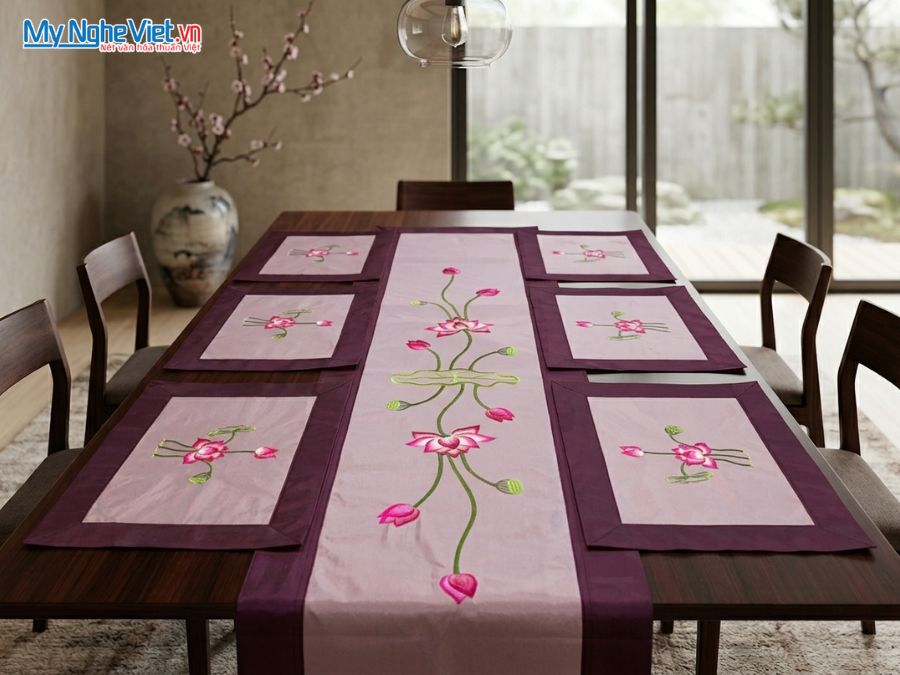 Khăn Trải Bàn Thêu Hoa Sen Màu Tím MNV-KLTB11.7