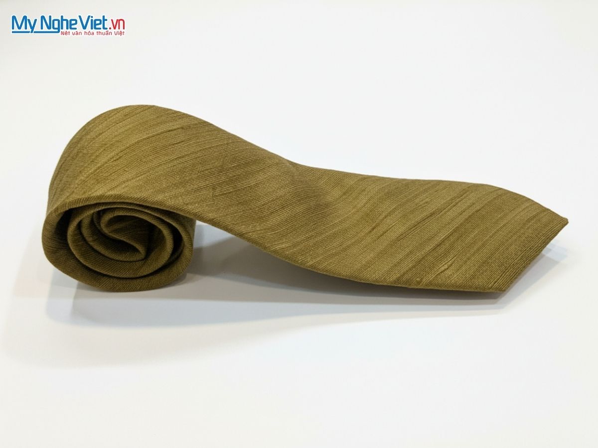 Cà Vạt Lụa Đũi Tơ Tằm Màu Đồng MNV-CRVNC2