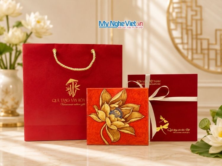 Đế Lót Ly Sơn Mài Vẽ Tay Hoa Sen Vàng Nền Cam DLL10-8