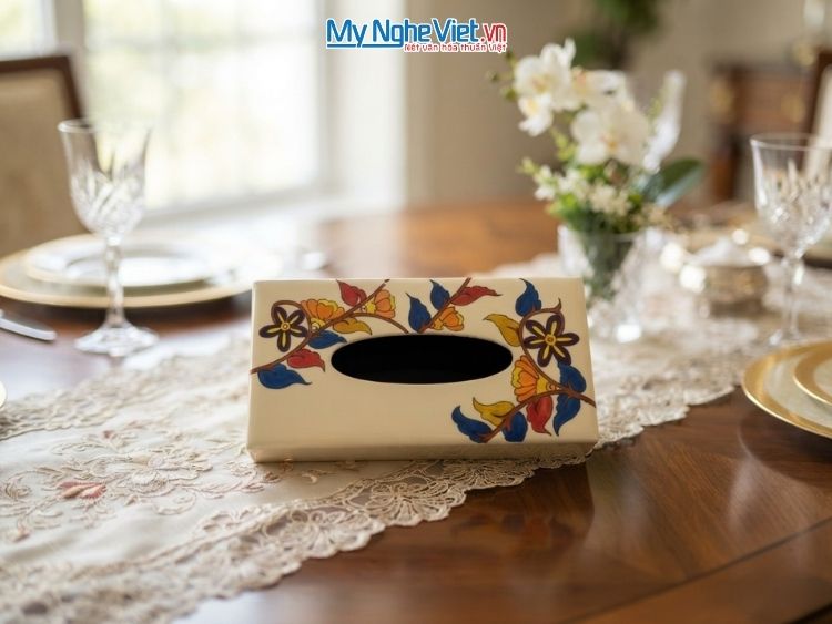 Hộp Khăn Giấy Sơn Mài Màu Kem Họa Tiết Hoa MNV-HKGHD01