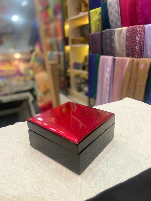 Hộp Sơn Mài Đựng Trang Sức Trơn Đỏ 10x10cm HSMCV10