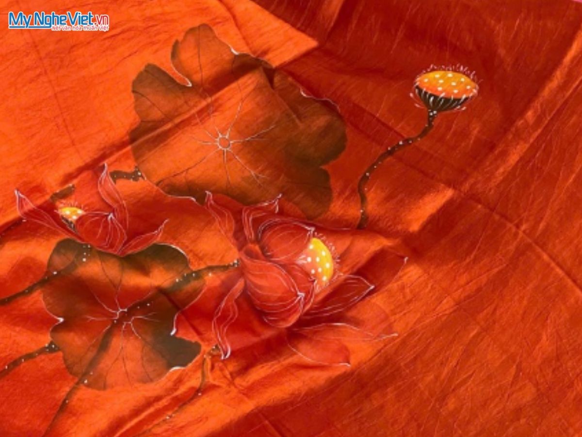 Khăn Lụa Tơ Tằm Vẽ Tay Hoa Sen 79x212cm KLNC79212/2