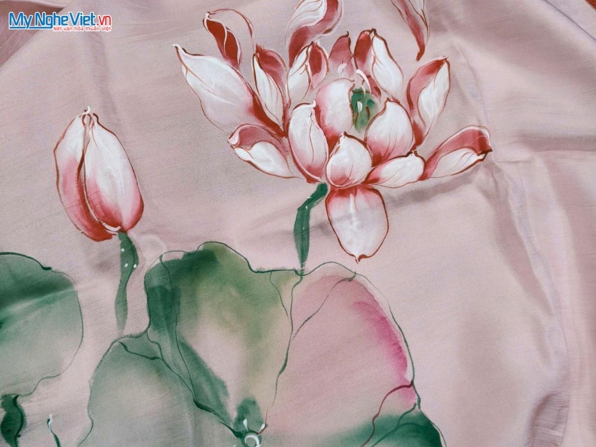 Khăn Lụa Tơ Tằm Vẽ Tay Hoa Sen 85x85cm MNV-PT8585/1