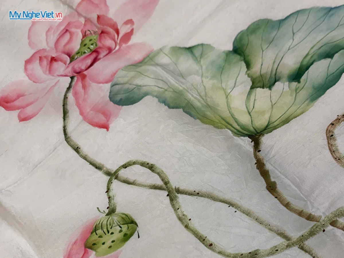 Khăn Lụa Tơ Tằm Vẽ Tay Hoa Sen 87x87cm KLNC88/2