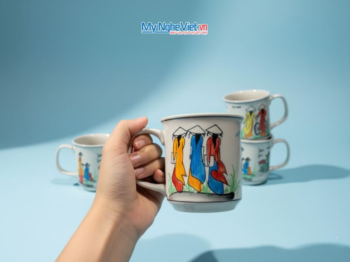 Ly sứ in họa tiết cô gái nhiều mẫu H8.5cm LSH01