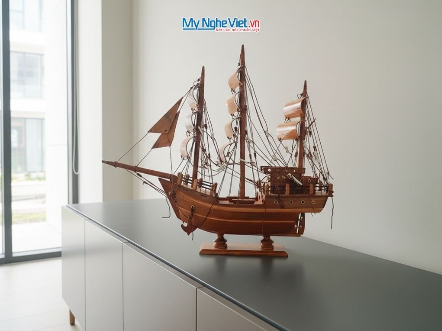 Mô Hình Tàu Thuyền Thái Lan gỗ cẩm lai (Thân 40cm) MNV-TB15/40
