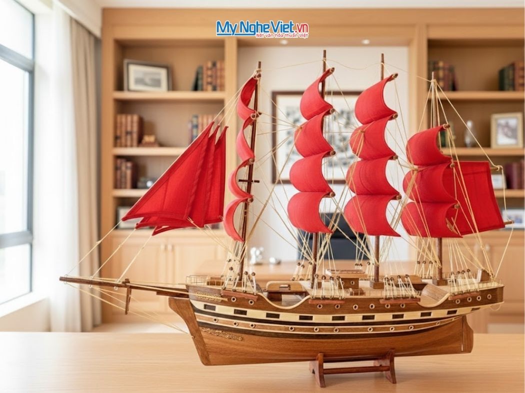 Mô Hình Thuyền Buồm France II Gỗ Tự Nhiên Thân 60cm MNV-TB03-1