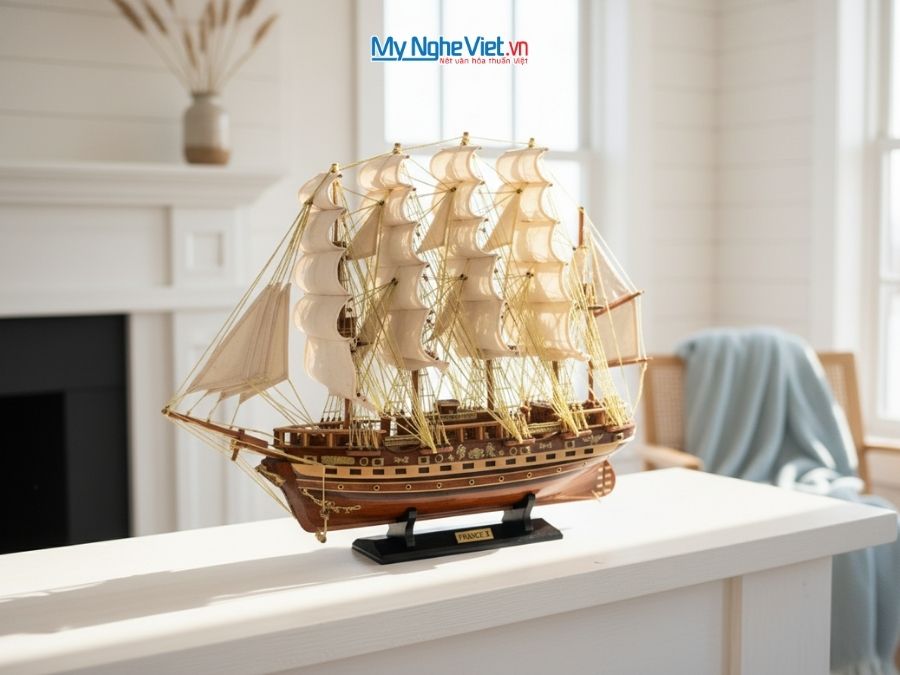 Mô Hình Thuyền Buồm France II Gỗ Tự Nhiên Thân 60cm MNV-TB03/HX