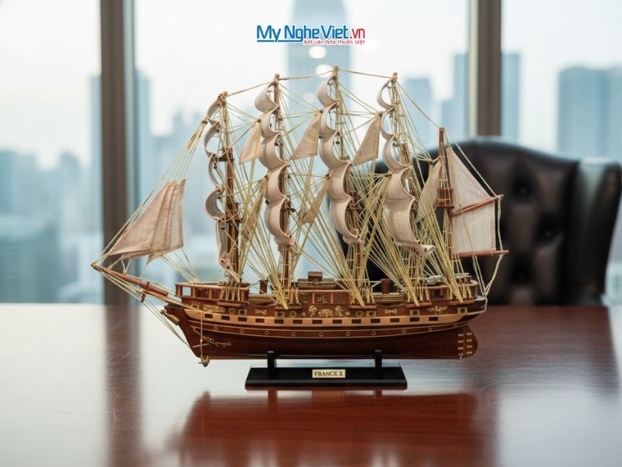 Mô Hình Thuyền Buồm France II Gỗ Tự Nhiên Thân 60cm MNV-TB03/HX