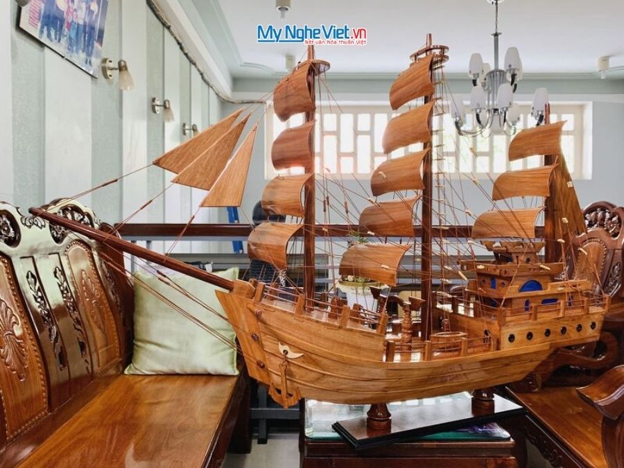 Mô Hình Thuyền Gỗ Thái Lan gỗ hương (Thân 100cm) MNV-TB15/100H - Mô hình tàu thuyền trang trí