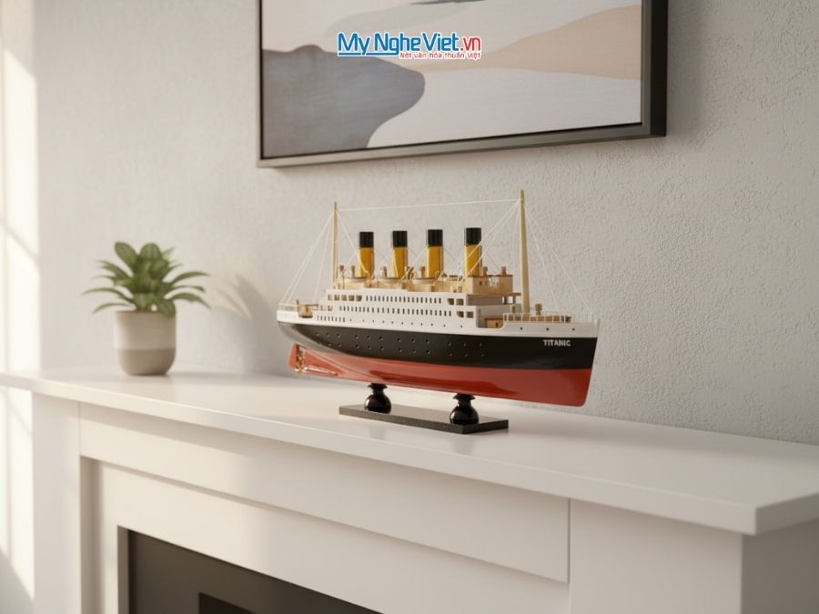 Mô Hình Tàu Titanic Không Đèn Gỗ Tự Nhiên Thân 40cm MNV-TB11-40